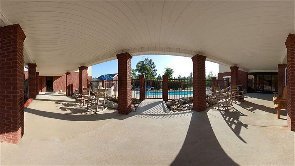 Comfort Inn & Suites Statesboro - University Area Exterior photo
